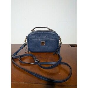 ​Dooney & Bourke Navy Blue Pebble Leather Crossbody Clutch Wallet EUC AUTHENTIC